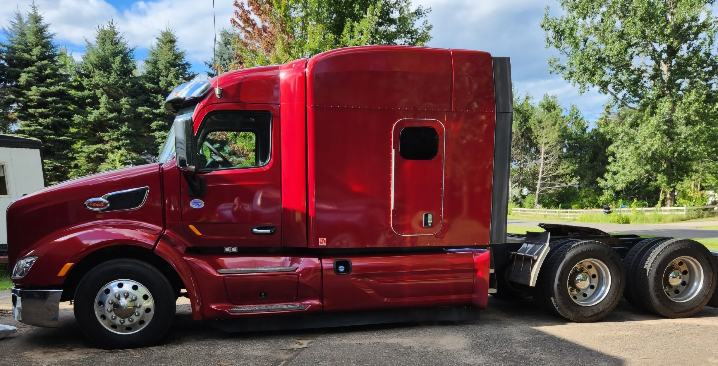 2018 Peterbilt 579 in Stacy, MN