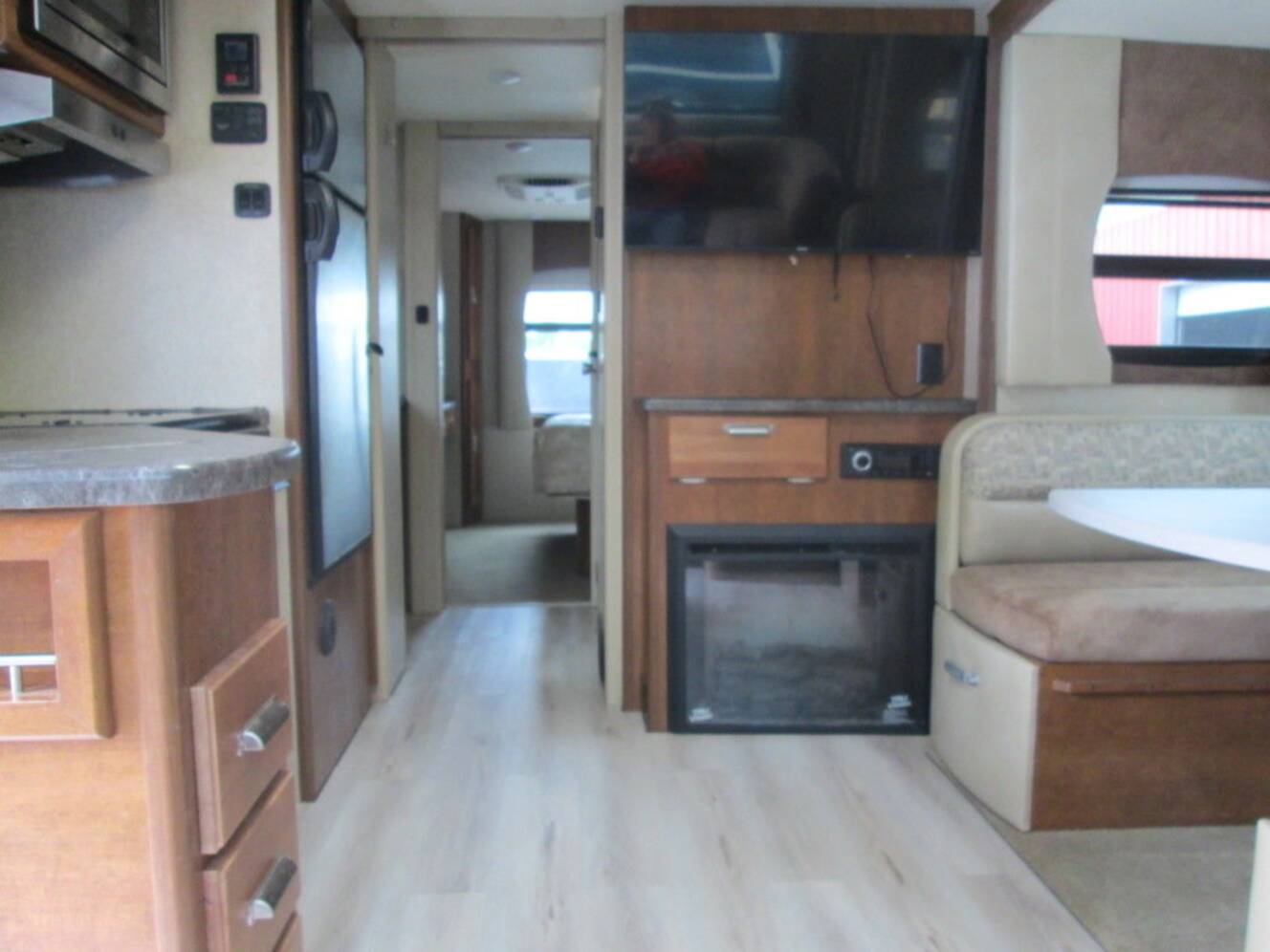 A photo of this 2020 Lance 2465 PULL CAMPER