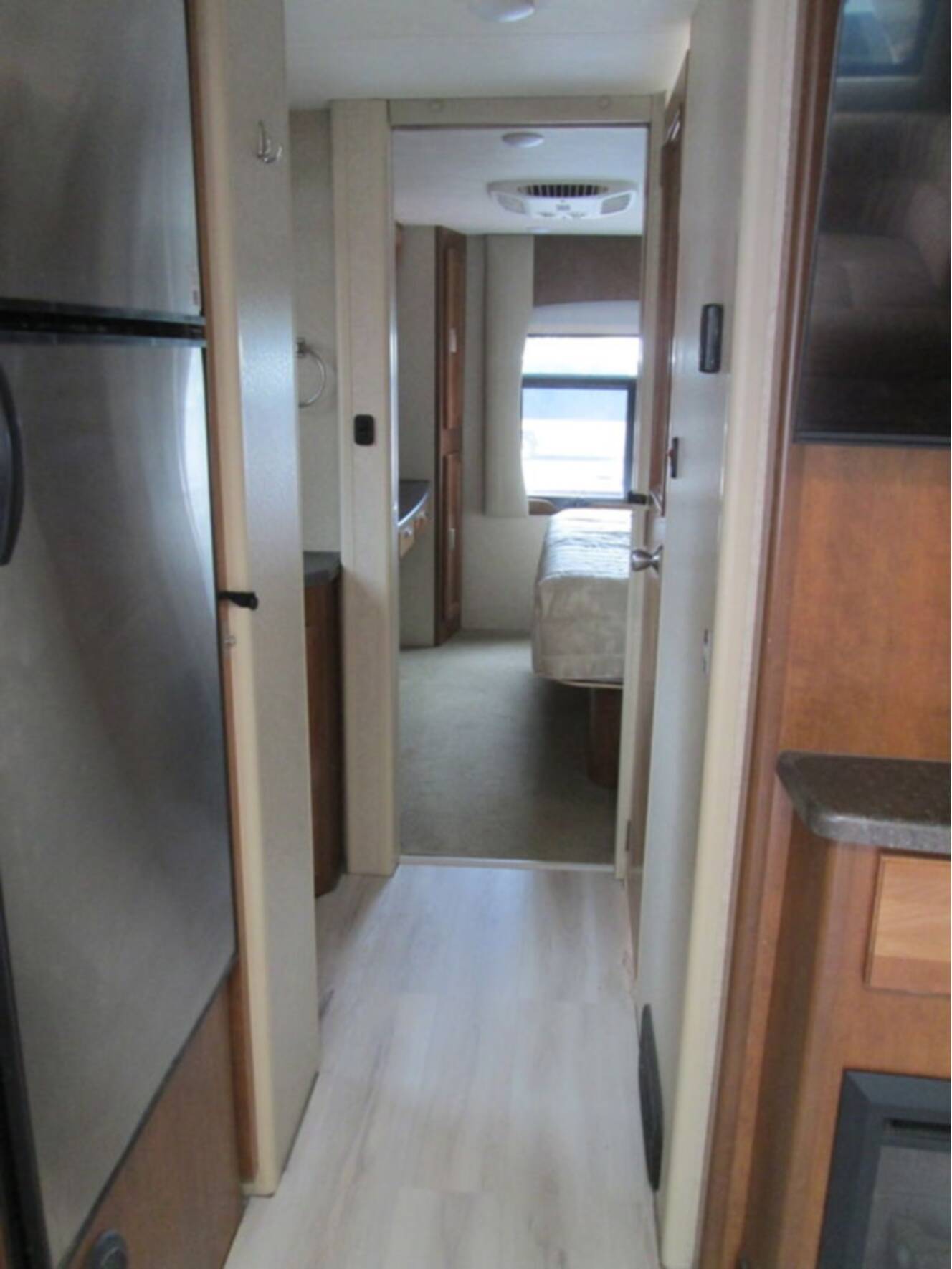 A photo of this 2020 Lance 2465 PULL CAMPER