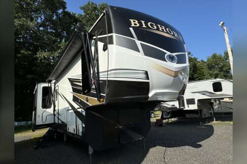 2021 Heartland BIGHORN 3502SB in williamsburg MA