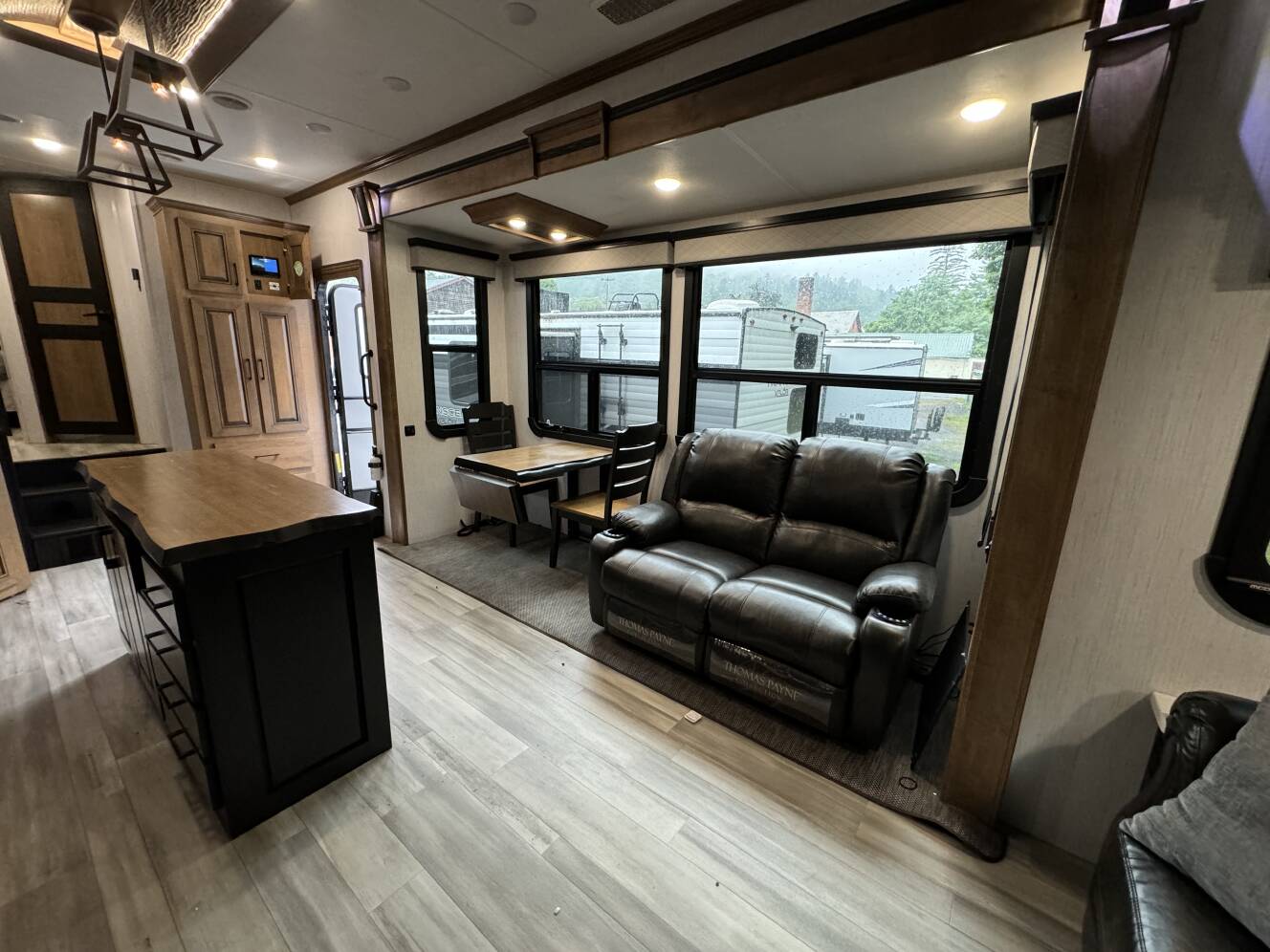 A photo of this 2021 Heartland BIGHORN 3502SB
