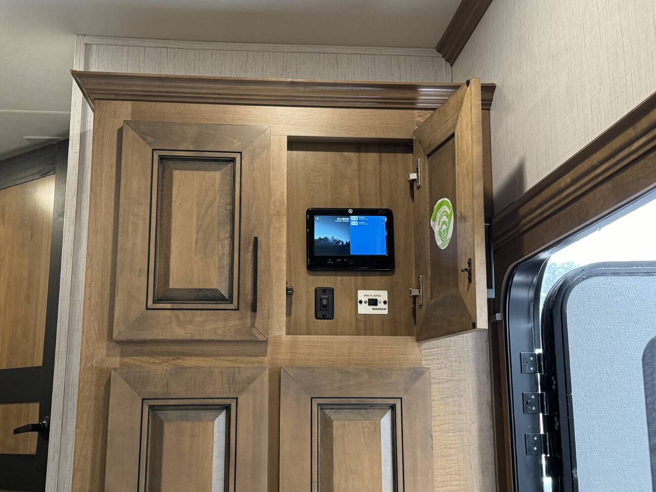 A photo of this 2021 Heartland BIGHORN 3502SB