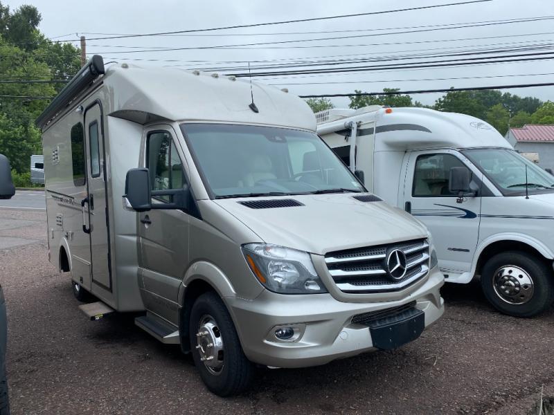 2019 Pleasure-Way Plateau XLMB Std. Model BASE in souderton PA
