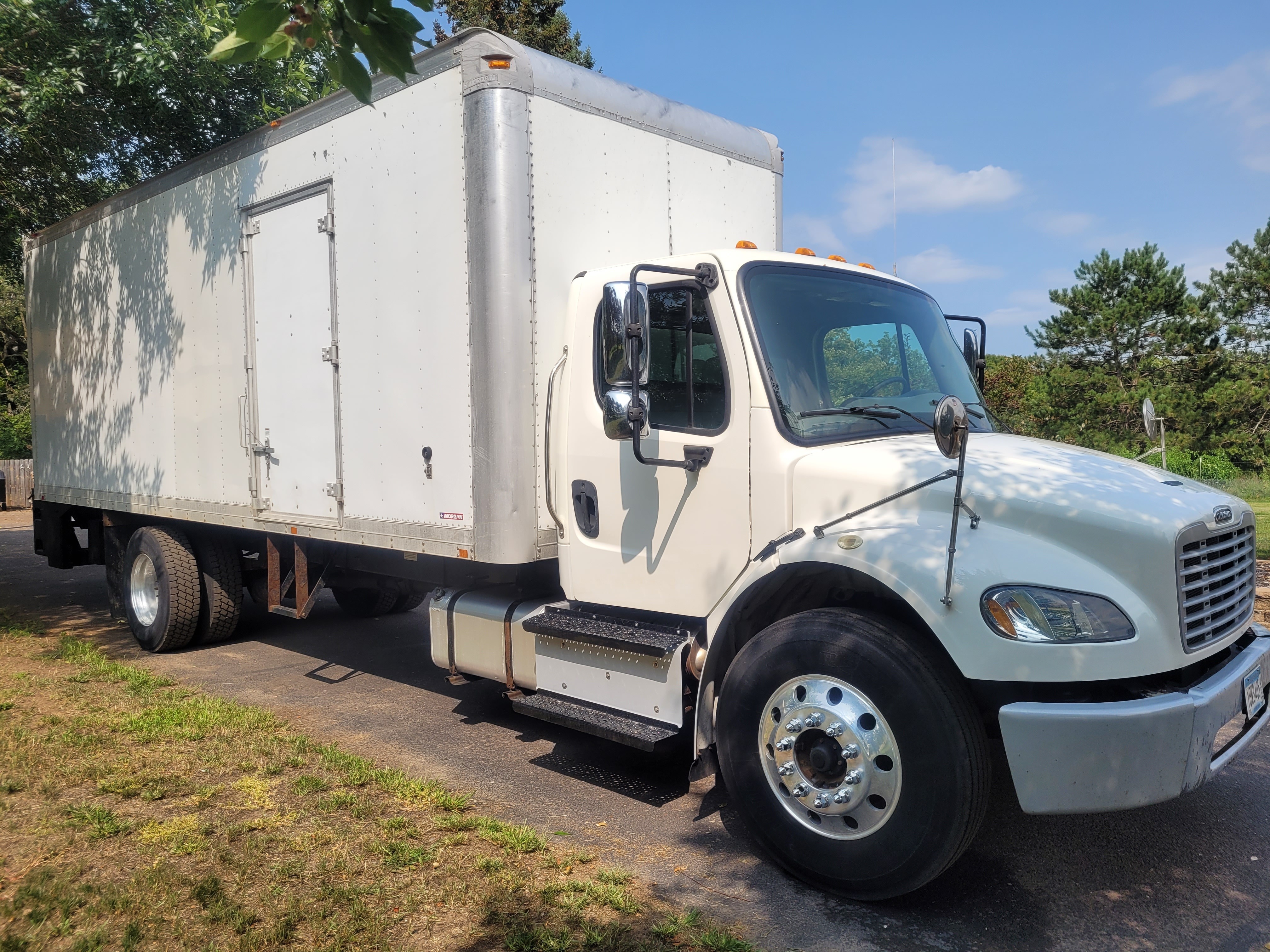 2015 Freightliner BUSINESS CLASS M2 106 in Stacy, MN