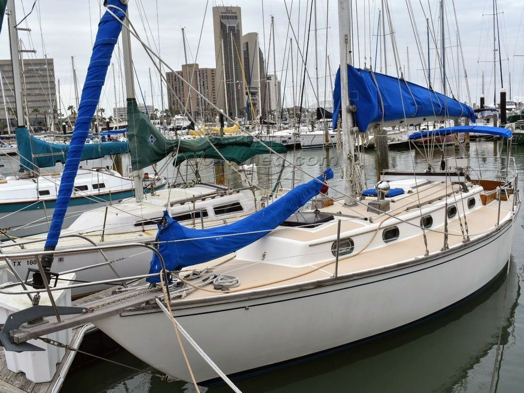 1980 Cape Dory CD 36 in corpus christi TX