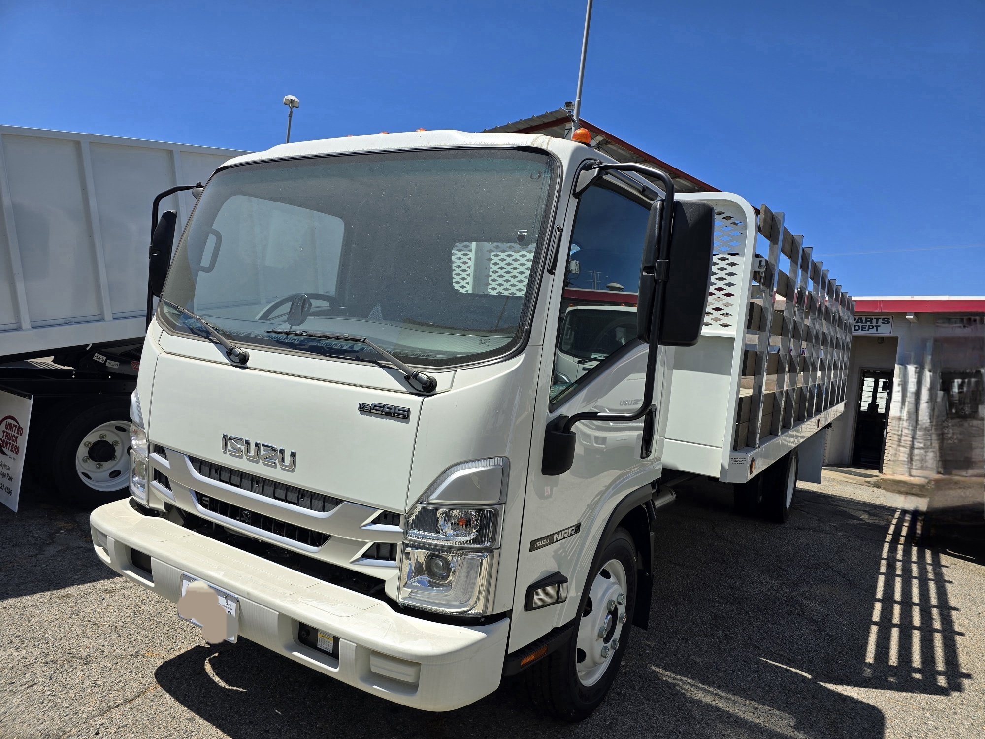 2024 ISUZU NRR in Canoga Park, CA