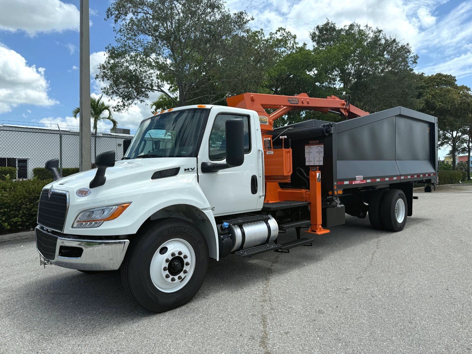 2026 INTERNATIONAL MV607 SBA 4X2 in Fort Myers, FL