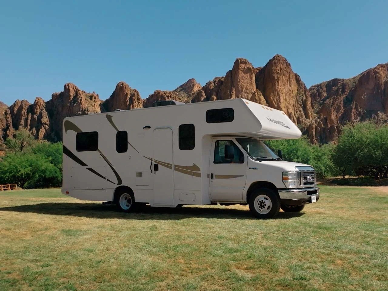 2019 Thor Motor Coach Majestic 23A in kissimmee FL