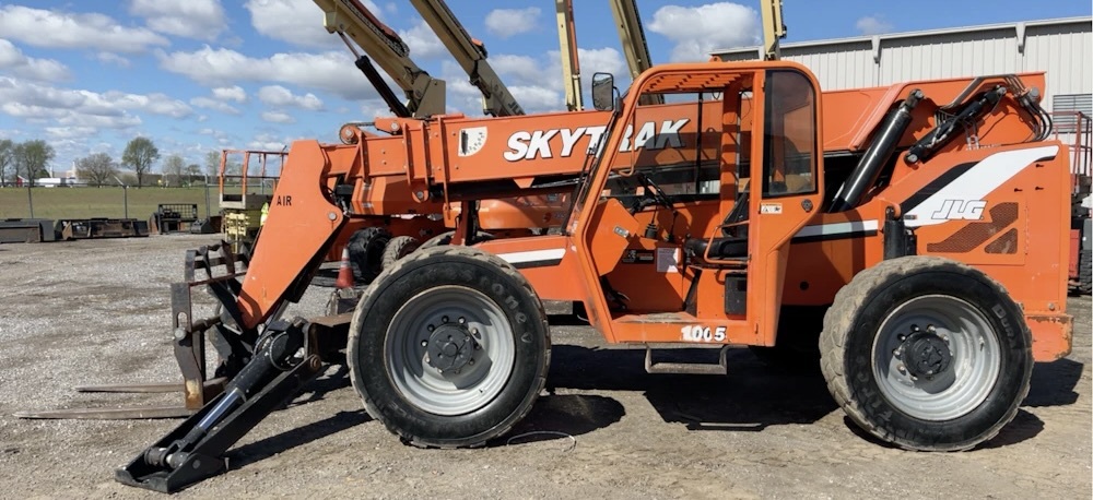 2017 SKYTRAK 10054 in Indianapolis, IN