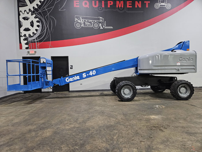 2016 GENIE S40 in Cary, IL