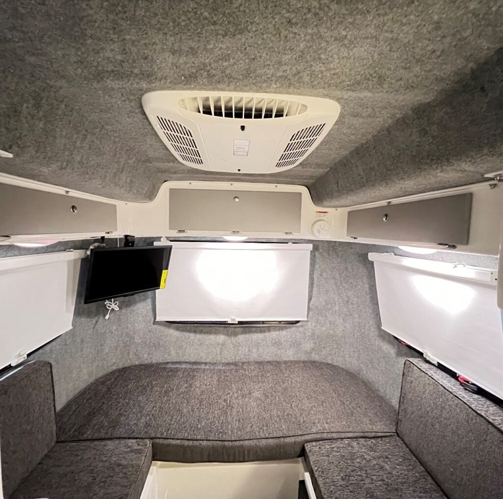 2026 Casita 15' Patriot Deluxe in rice TX