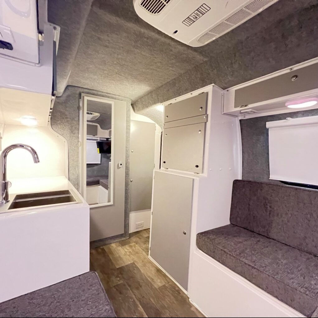 2026 Casita 15' Patriot Deluxe in rice TX