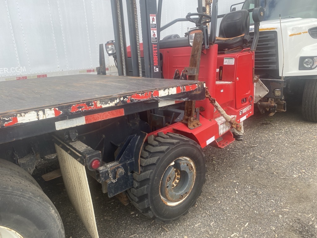 2015 Peterbilt 348 photo 3