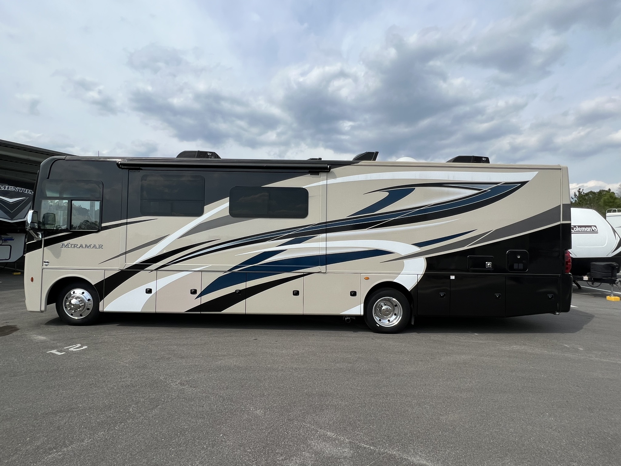 2022 Thor Motor Coach MIRAMAR 35.2 RV