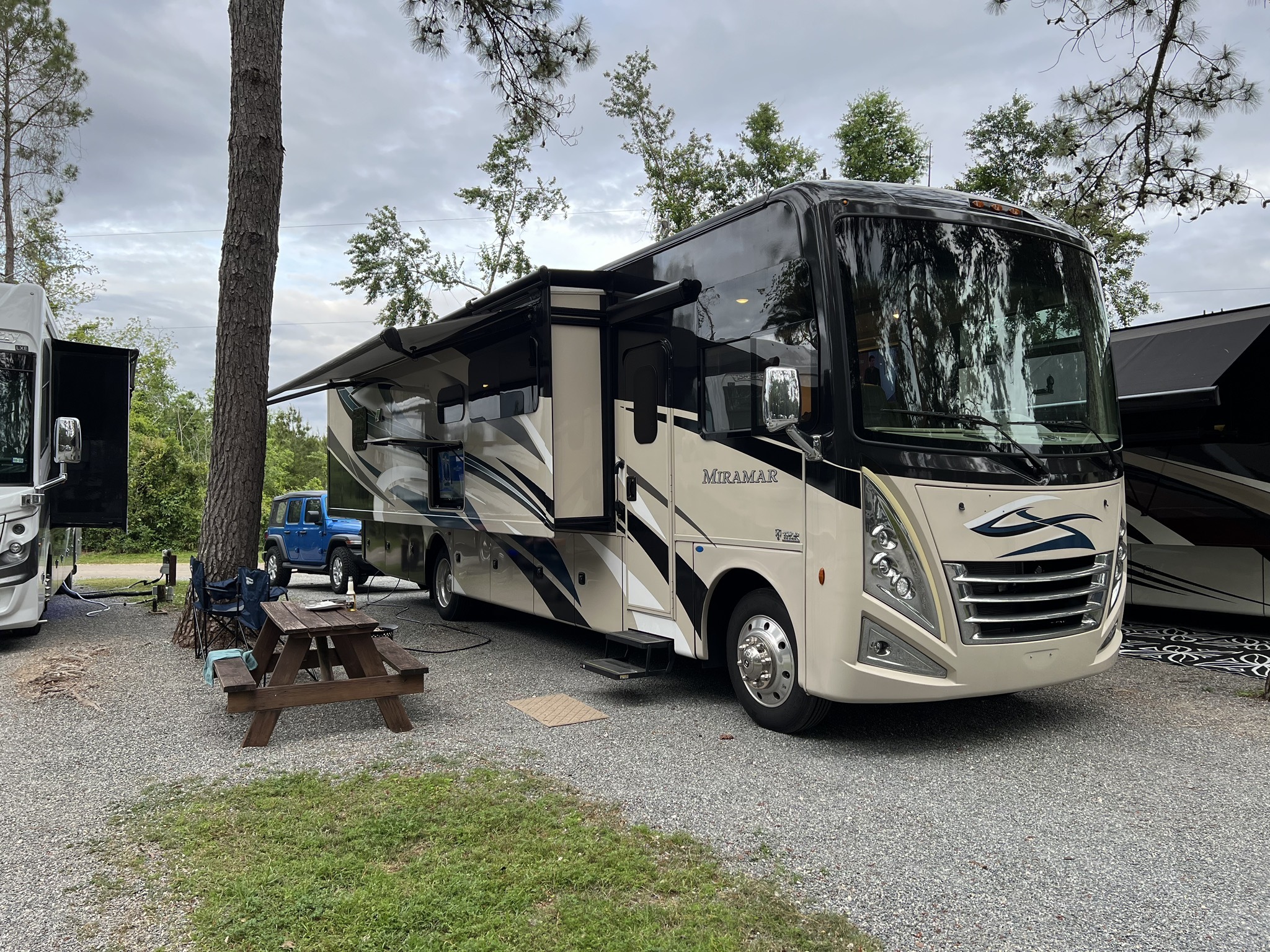 2022 Thor Motor Coach MIRAMAR 35.2 RV