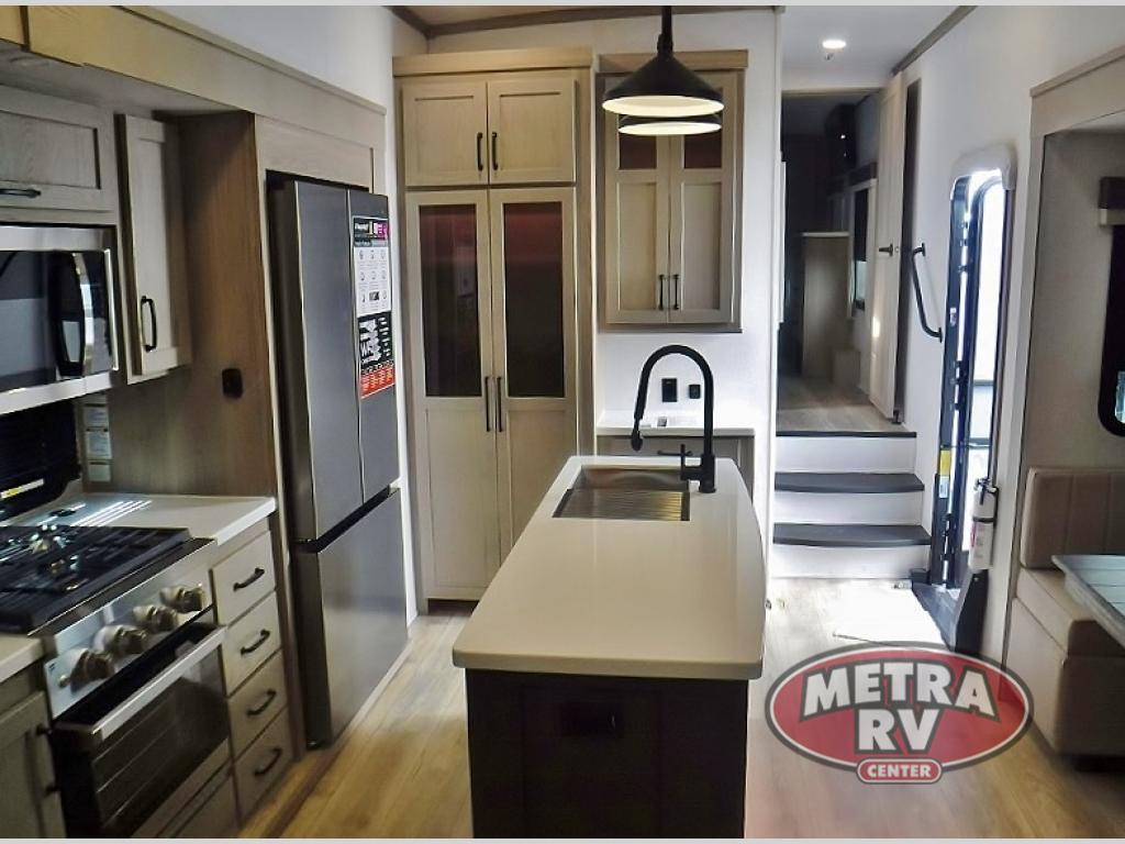 New 2025 Flagstaff Lite Weight 5TH 301RKS For Sale in Billings, MT