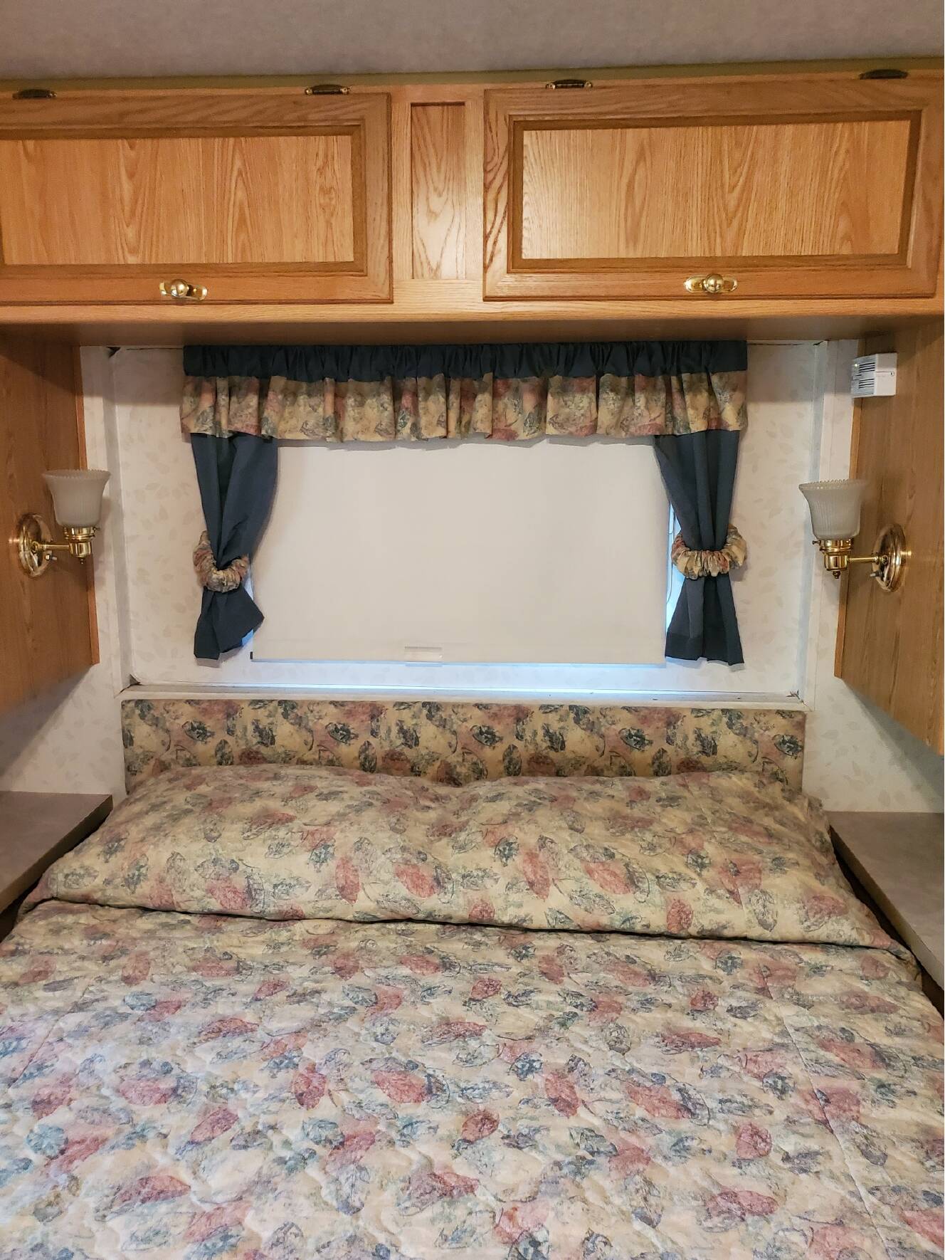 A photo of this 1997 Georgie Boy PURSUIT