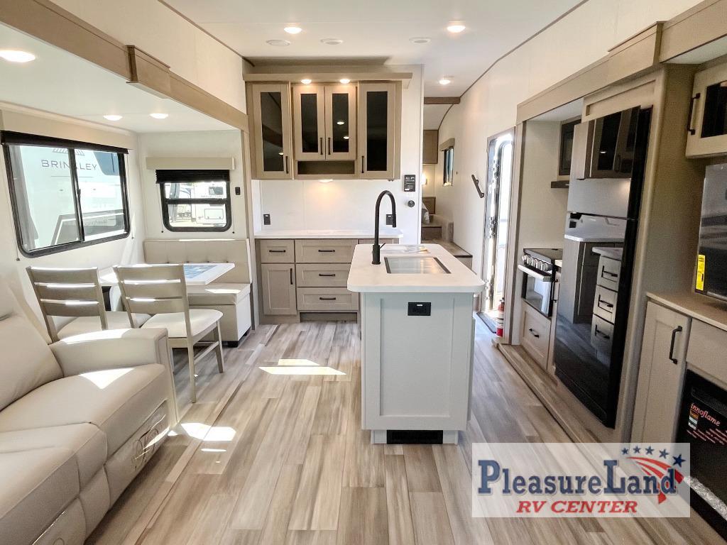 New 2025 Grand Design Reflection 100 Series 28RL For Sale in West Salem