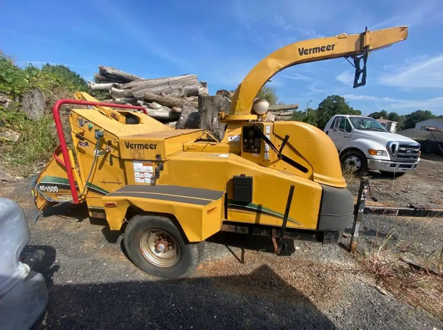 Vermeer BC1500 Chipper For Sale - Vermeer BC1500 Chipper - Equipment Trader