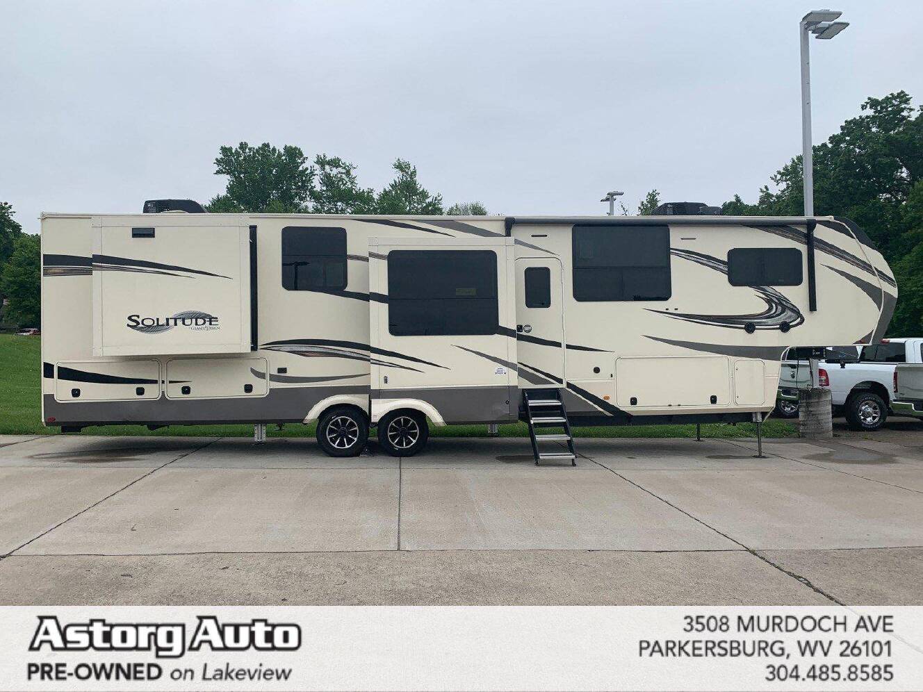 A photo of this 2021 Grand Design ST390RK-R