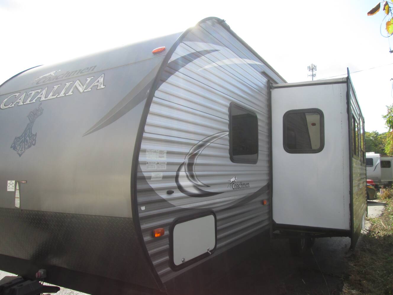 A photo of this 2016 Coachmen CATALINA M-273 DBS