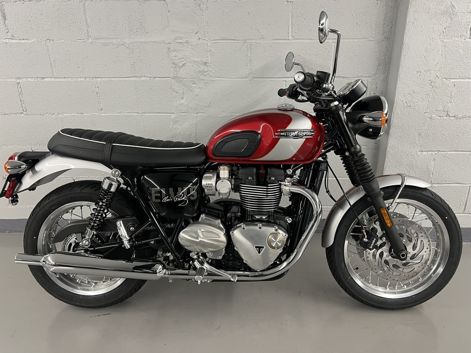 2025 Triumph Bonneville T120 BASE in Elmsford, NY
