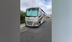 2017 Winnebago SUNSTAR LX 35F RV