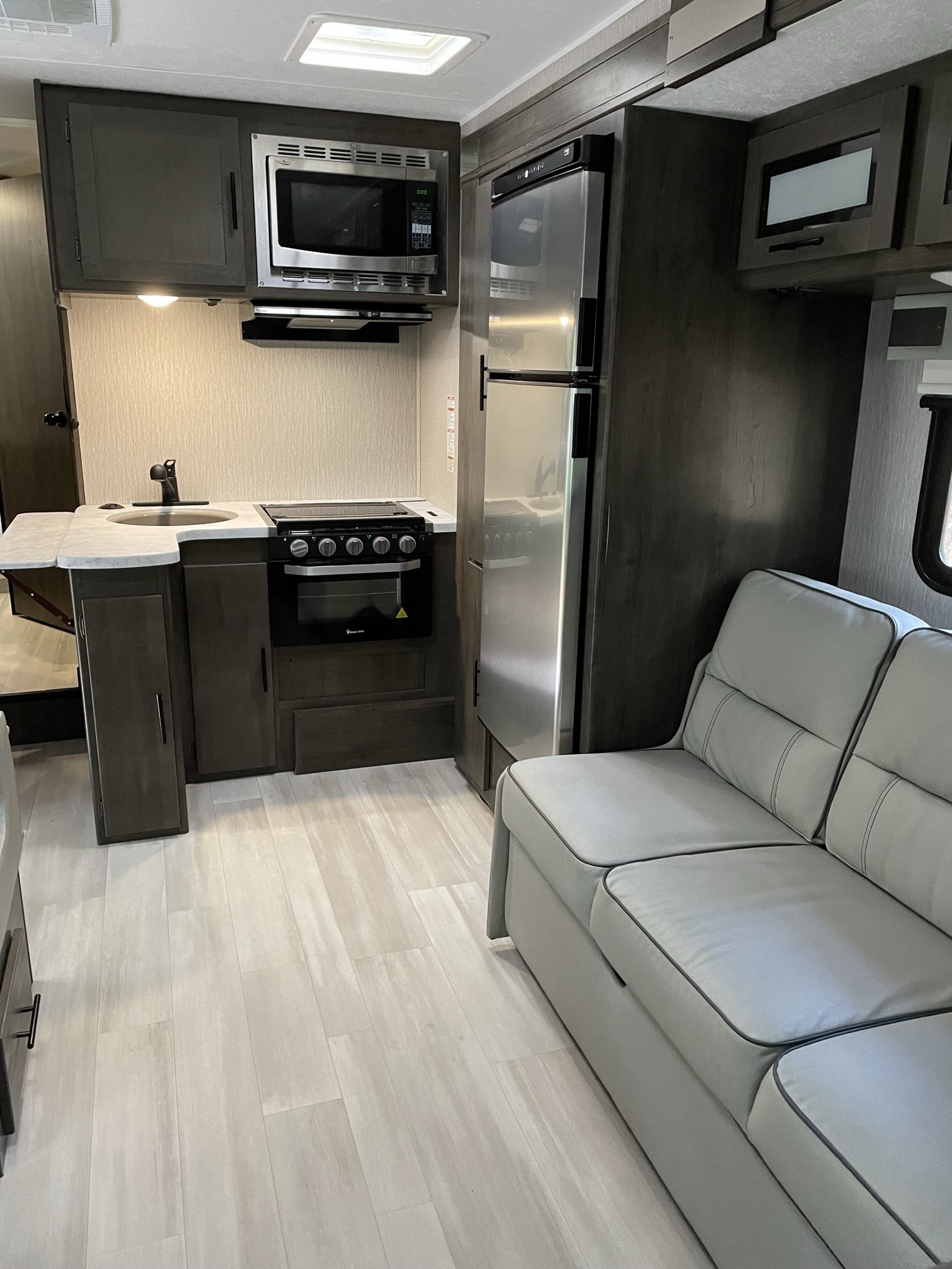 Used 2022 Coachmen Leprechaun in Carver, MA 5033451448 RV Trader