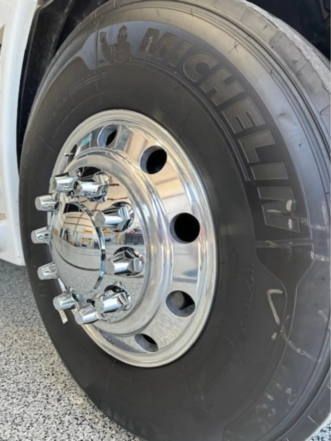 A photo of this 2019 Renegade CLASSIC 41CRW