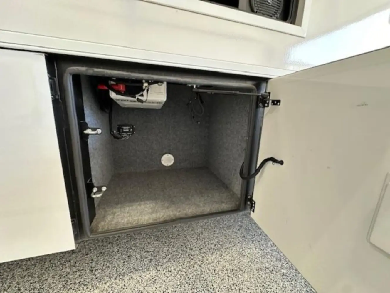 A photo of this 2019 Renegade CLASSIC 41CRW