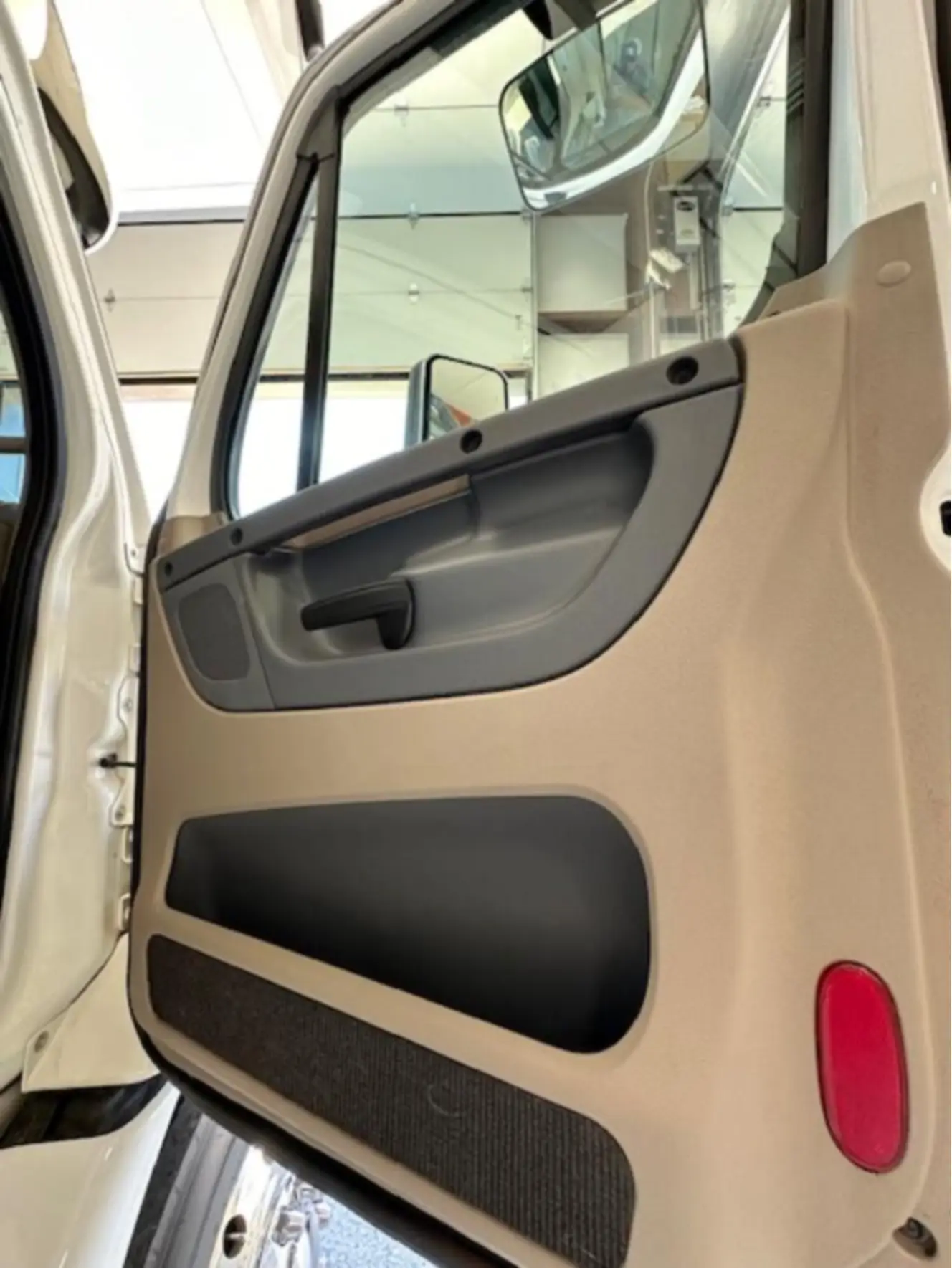 A photo of this 2019 Renegade CLASSIC 41CRW