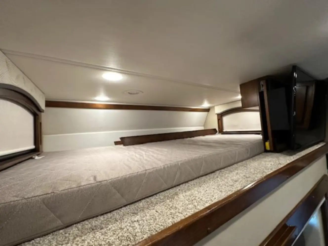 A photo of this 2019 Renegade CLASSIC 41CRW