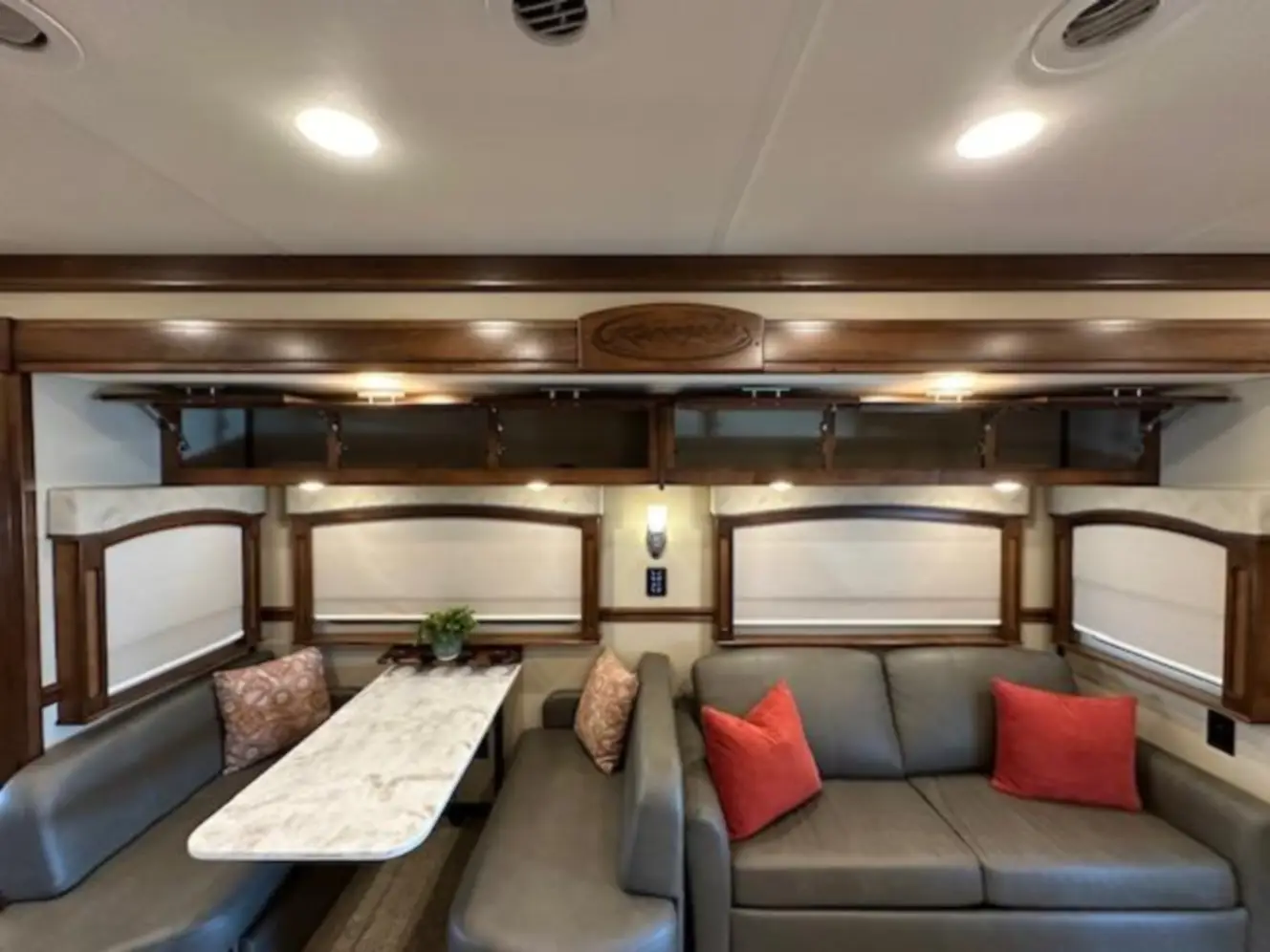 A photo of this 2019 Renegade CLASSIC 41CRW