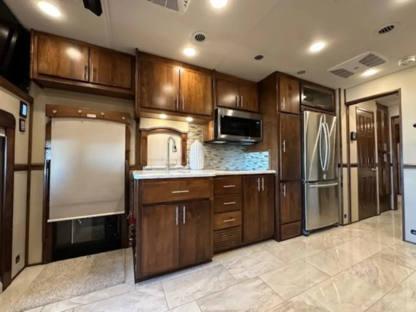 A photo of this 2019 Renegade CLASSIC 41CRW