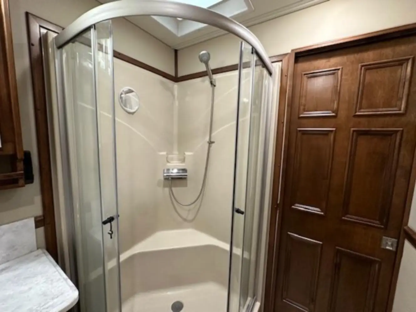 A photo of this 2019 Renegade CLASSIC 41CRW