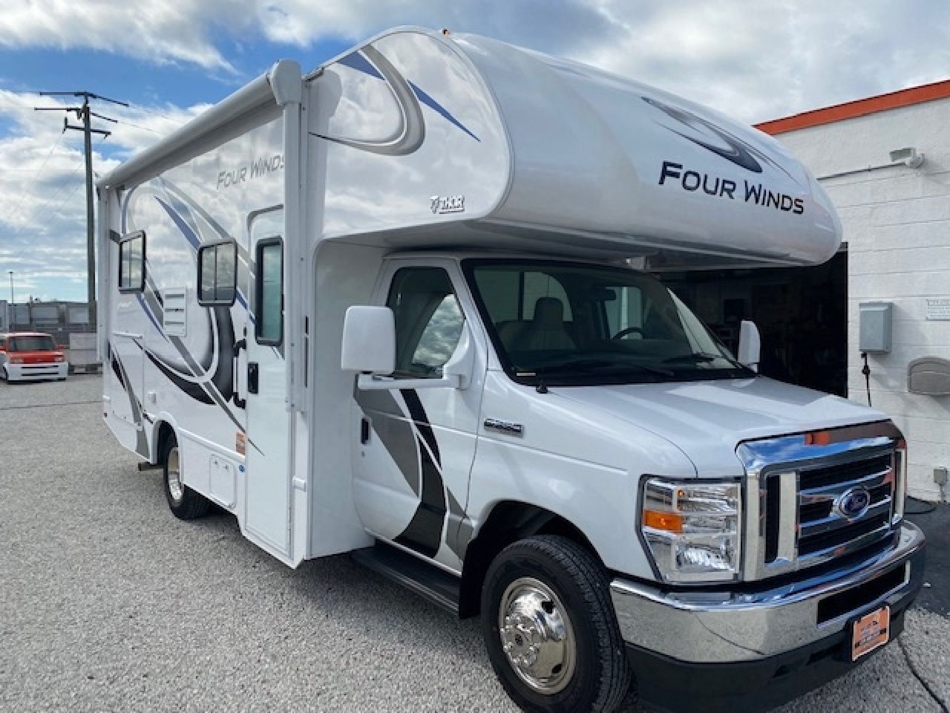 Used 2021 Thor Motor Coach Four Winds in Roseville, CA 5033465828