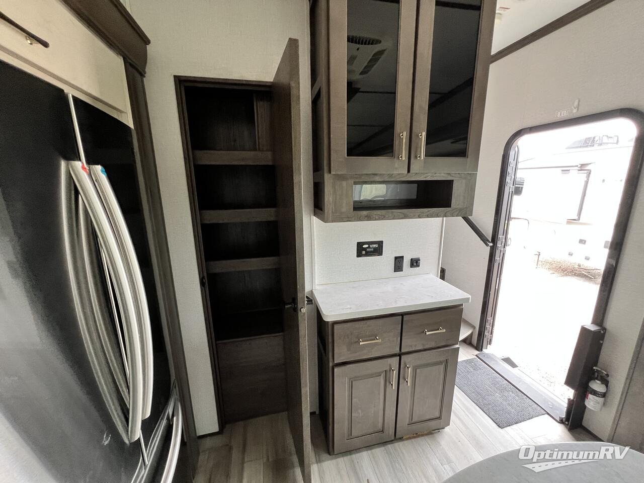 Used 2021 Skyline Alliance Paradigm 310RL For Sale in Robstown, TX
