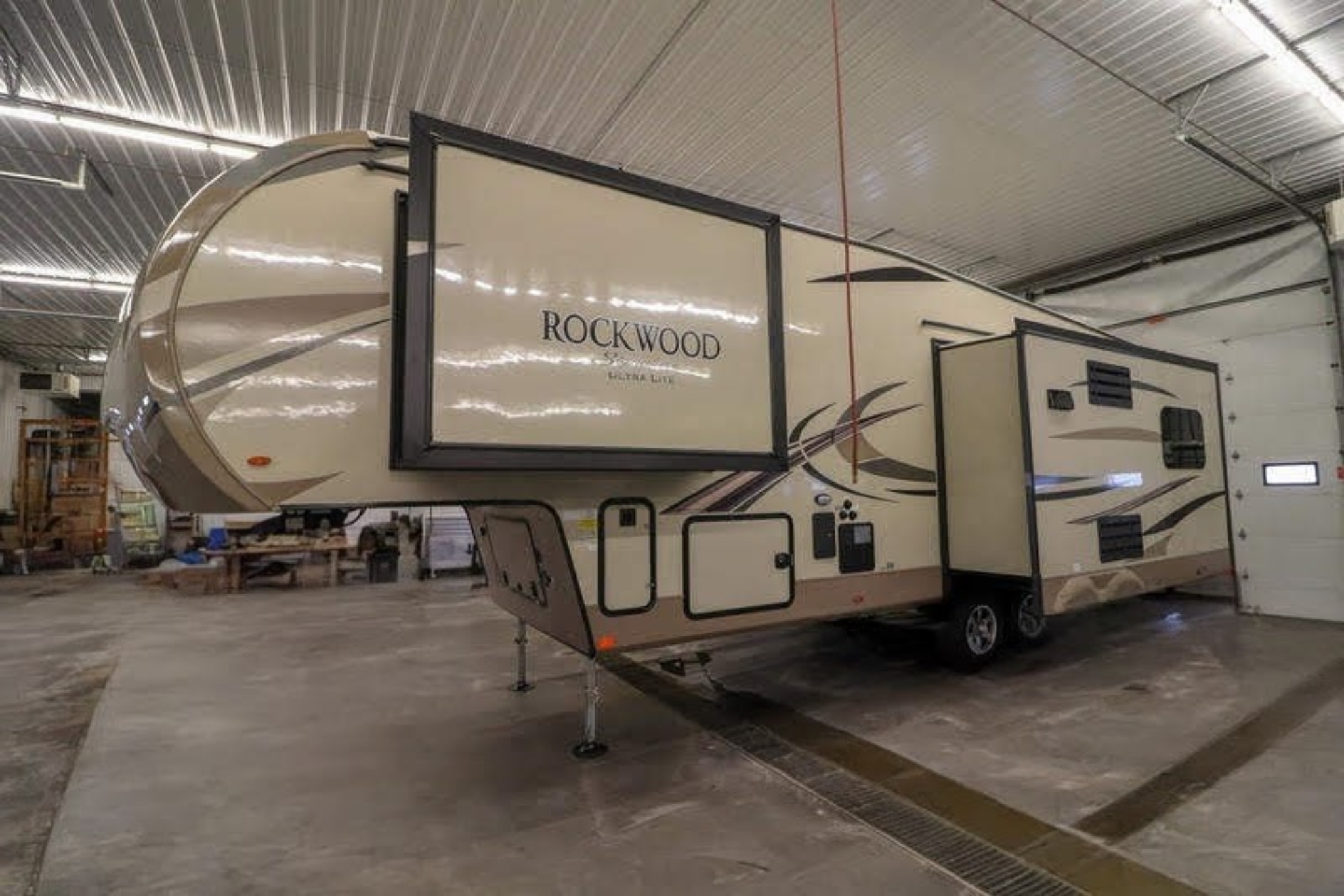 Used 2018 Forest River Rockwood Signature Ultra Lite in Anoka, MN