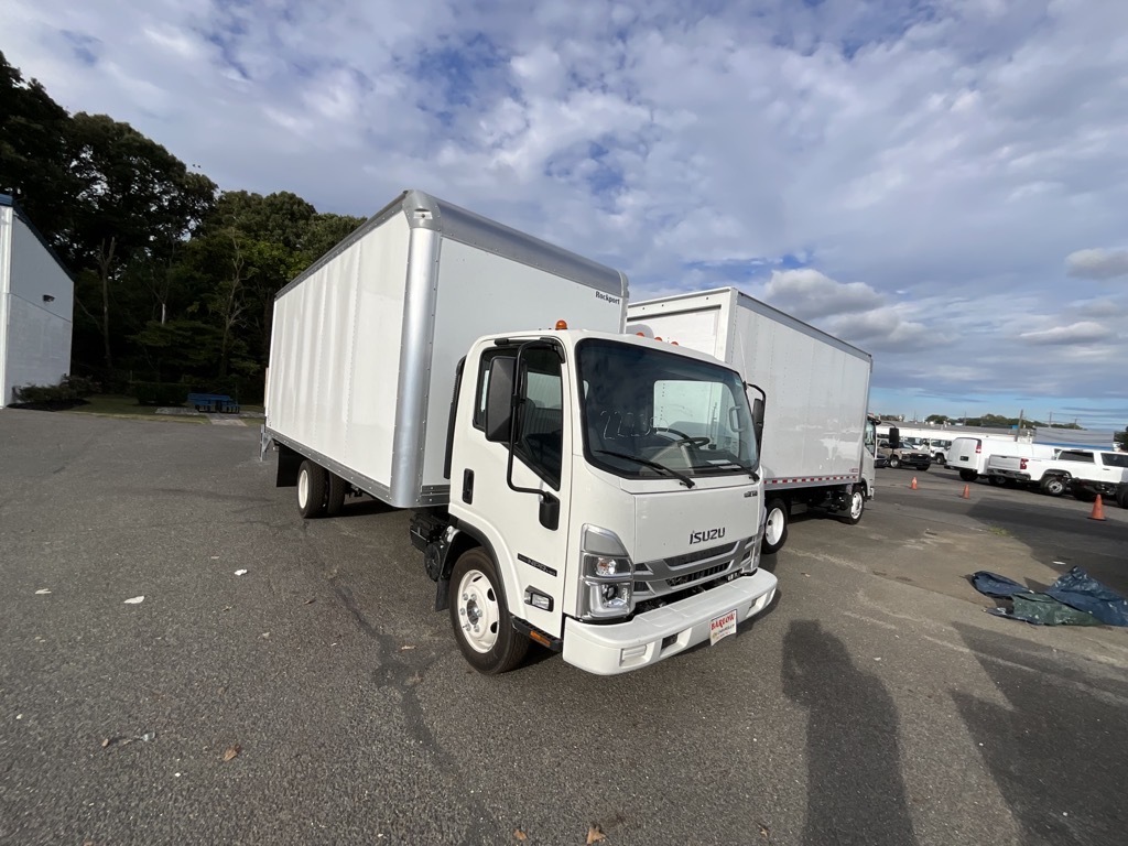 2024 ISUZU NPR HD in Riverside, NJ