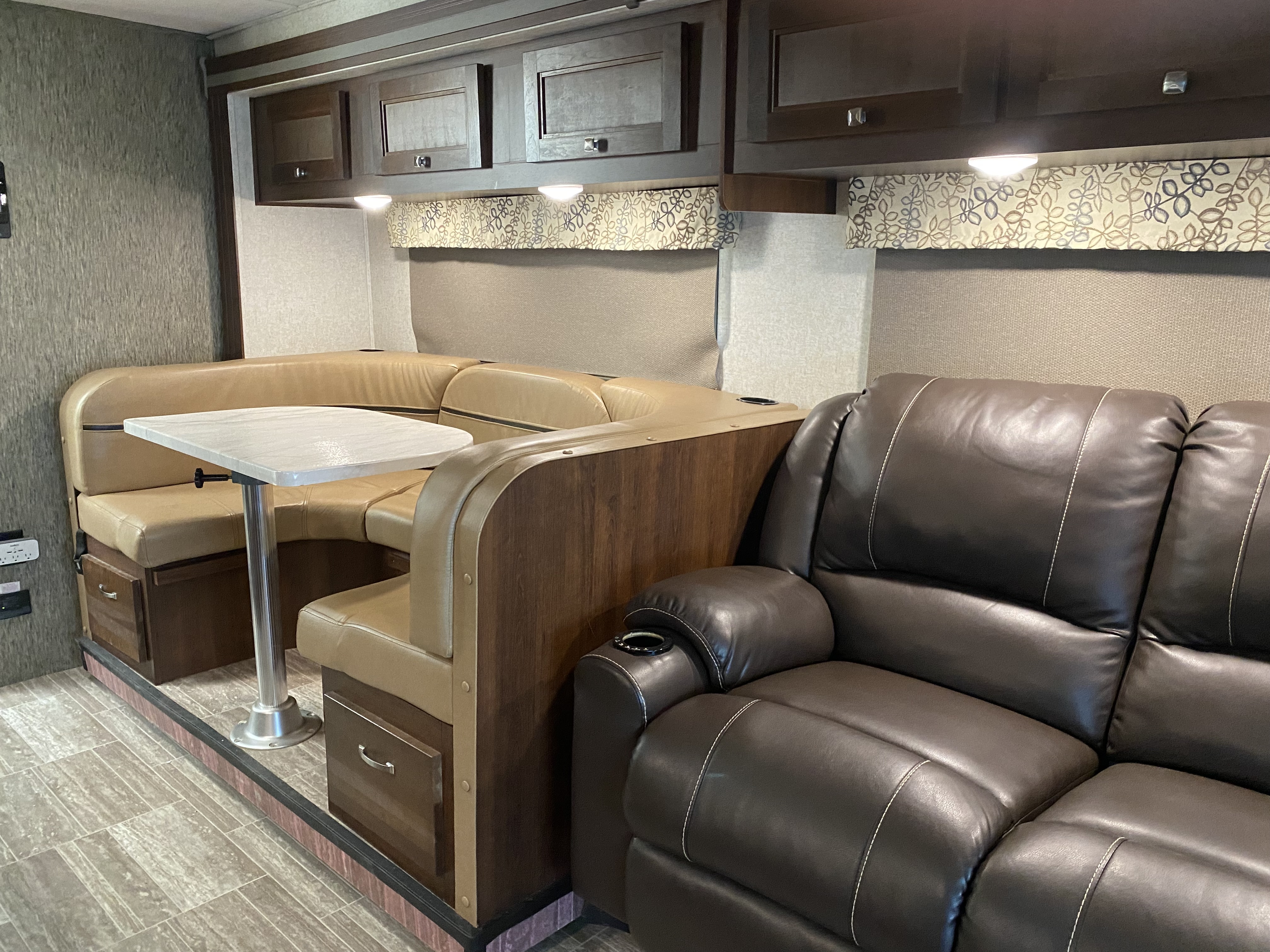 Used 2018 Forest River Forester Classic 3011ds in Shingle Springs, CA