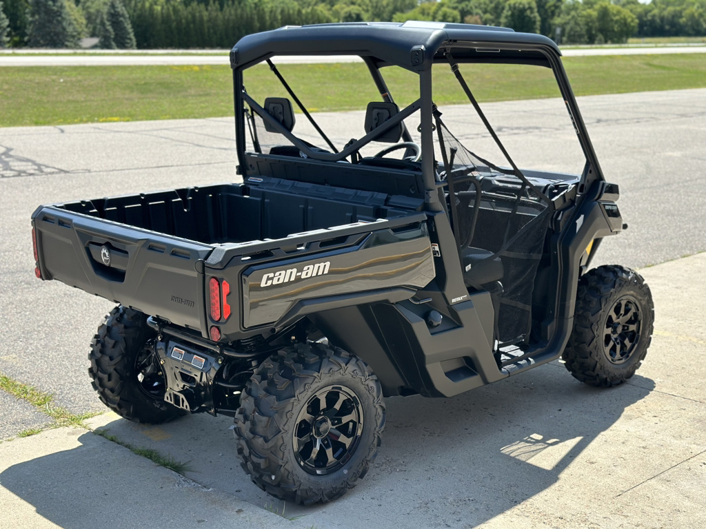 New 2024 CanAm Defender Xt HD9 For Sale in Willmar, MN 5033541989