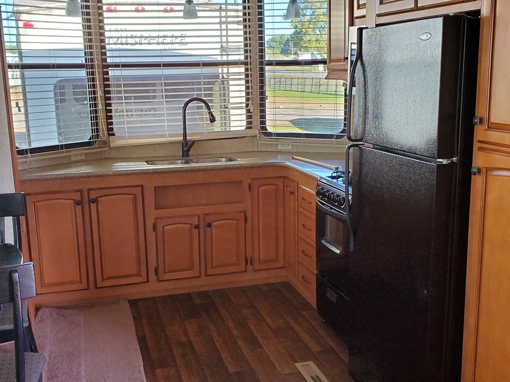 View more photos of this listing