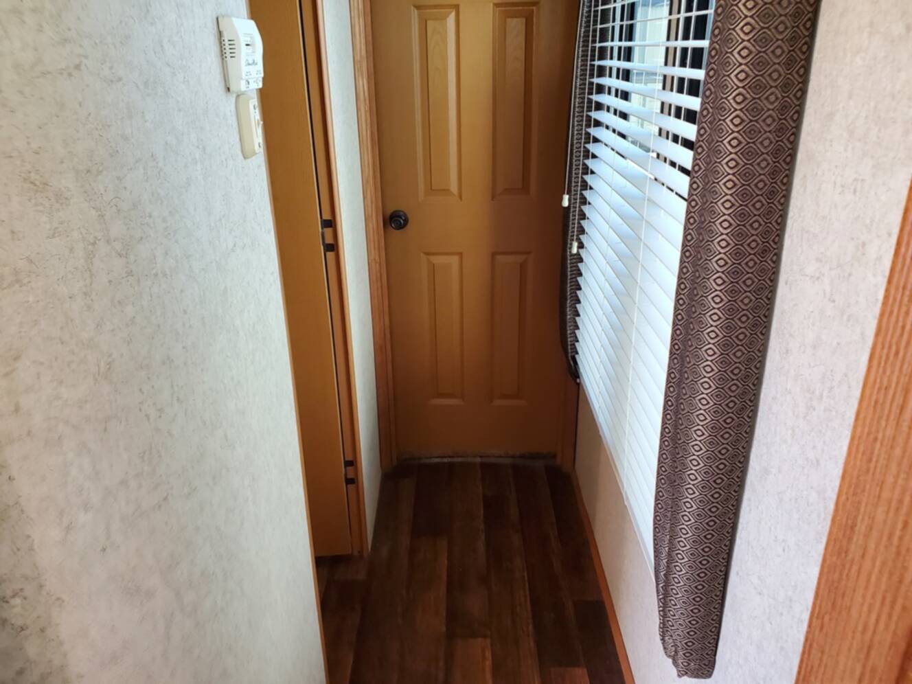 A photo of this 2011 Heartland COUNTRY RIDGE CR 40FKSS