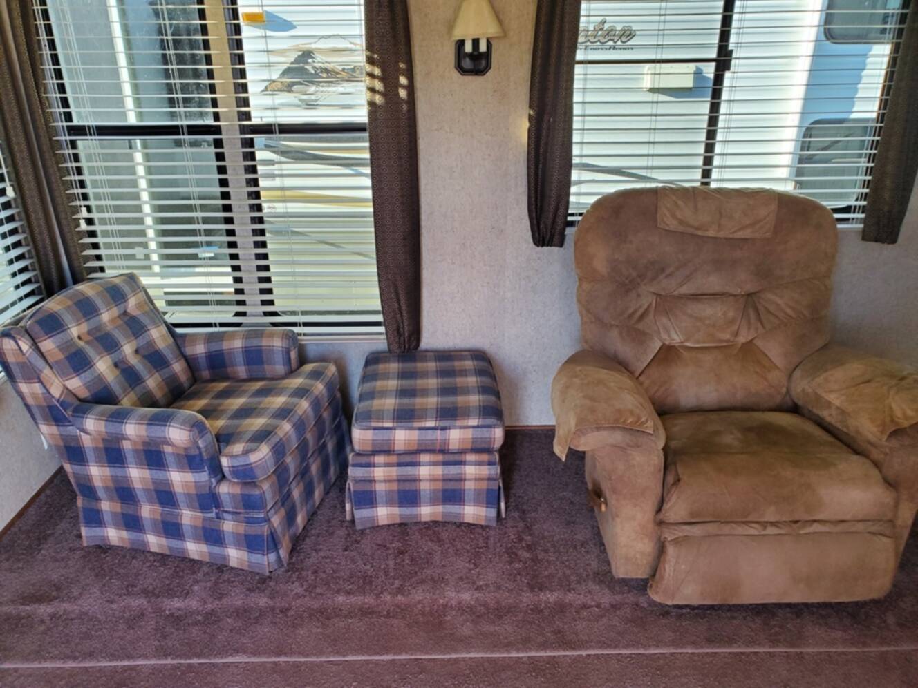 A photo of this 2011 Heartland COUNTRY RIDGE CR 40FKSS