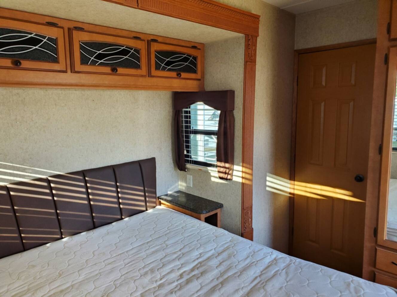 A photo of this 2011 Heartland COUNTRY RIDGE CR 40FKSS