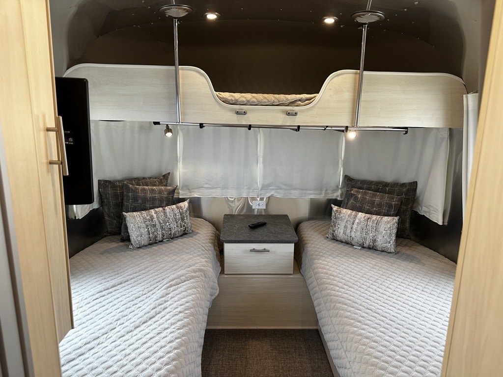 Used 2022 Airstream Flying Cloud Bunk 27FB Twin For Sale in Knightdale