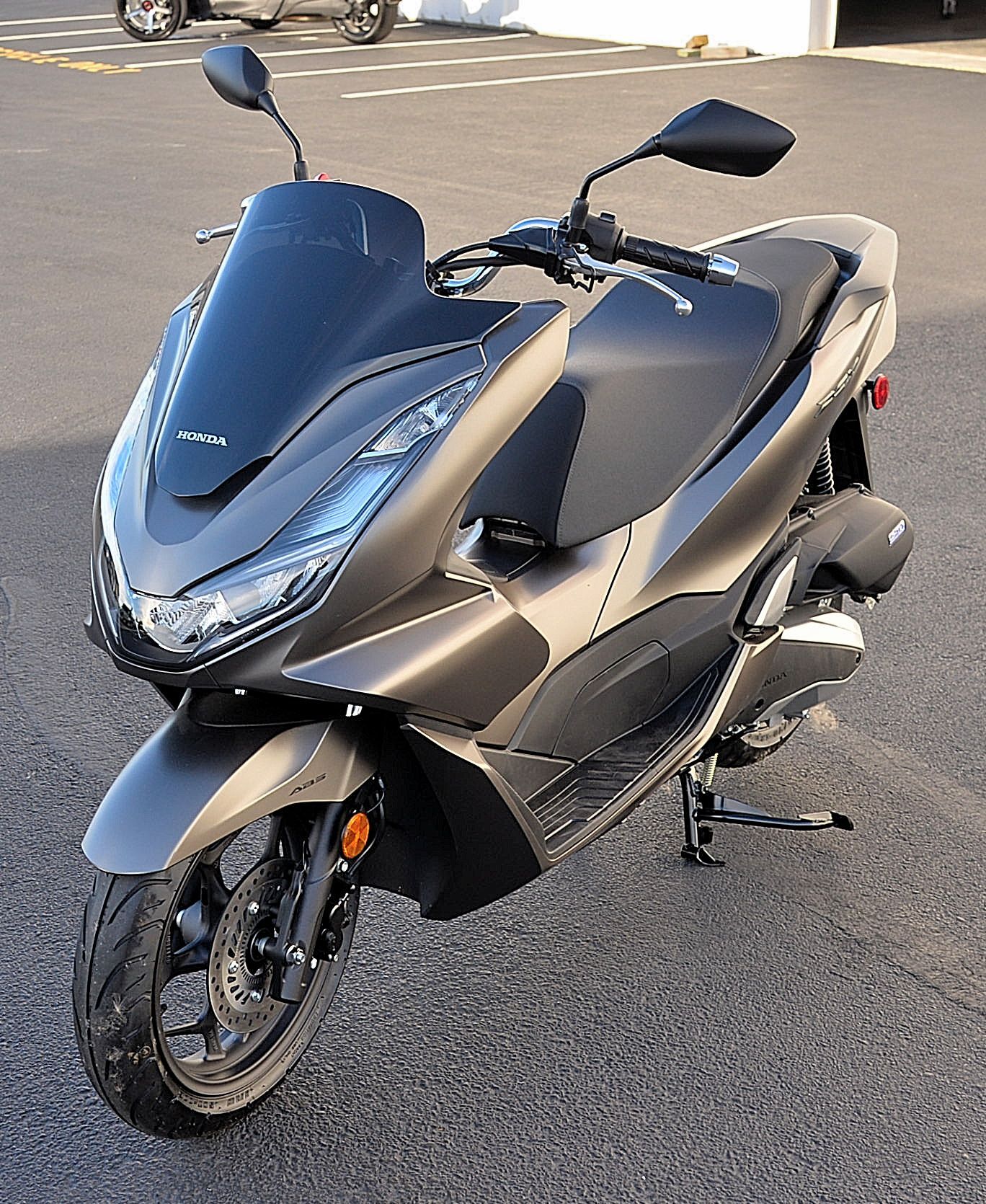 ホンダPCX HONDA 2021 Honda PCX First Look | Cycle World