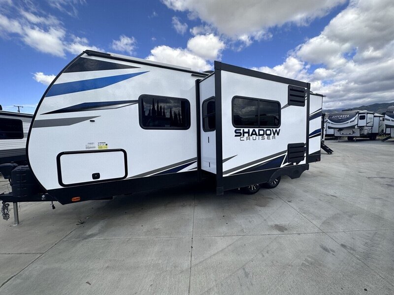 New 2023 Cruiser Shadow Cruiser 227MLS For Sale in Banning, CA
