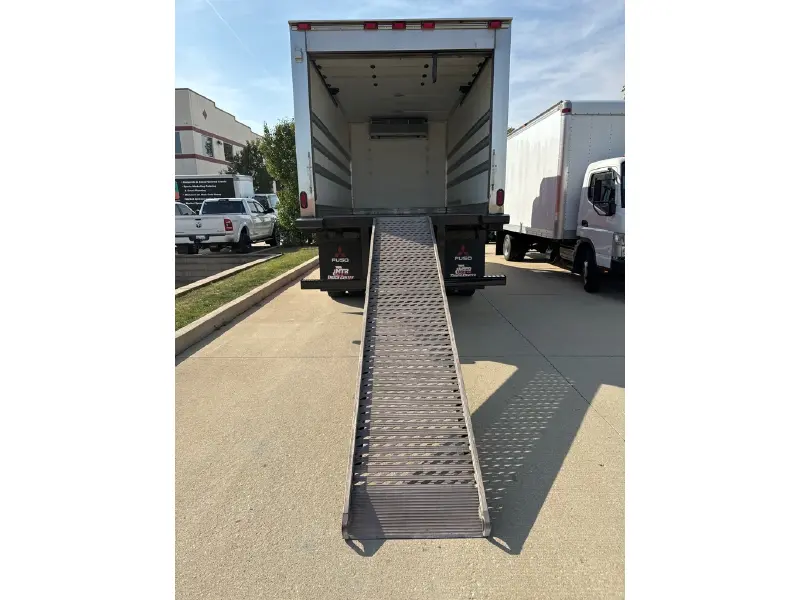 2018 FREIGHTLINER BUSINESS CLASS M2 106