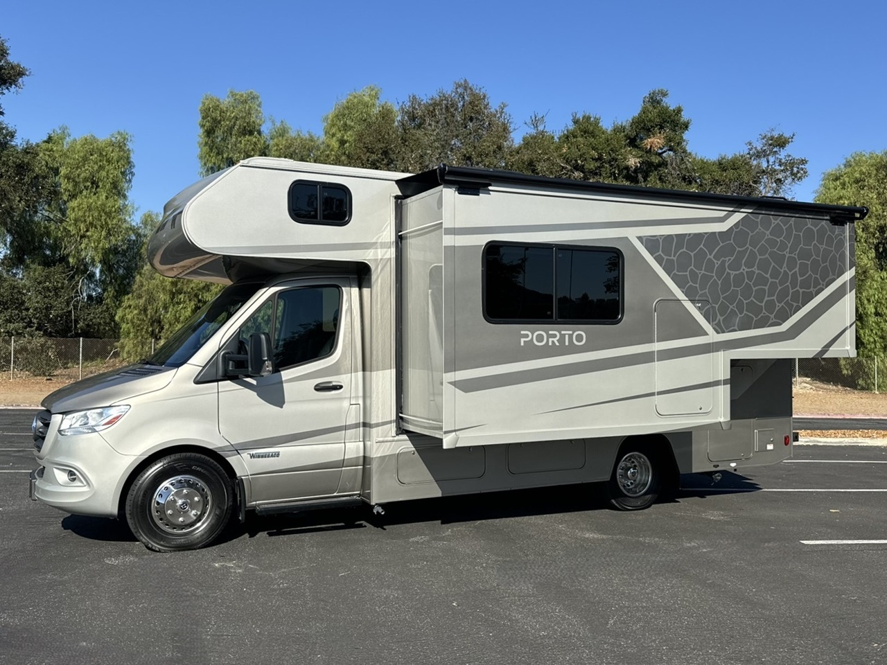 2025 Winnebago PORTO 24P in thousand oaks CA